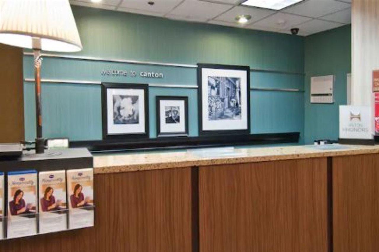 Hampton Inn Кантон Екстериор снимка