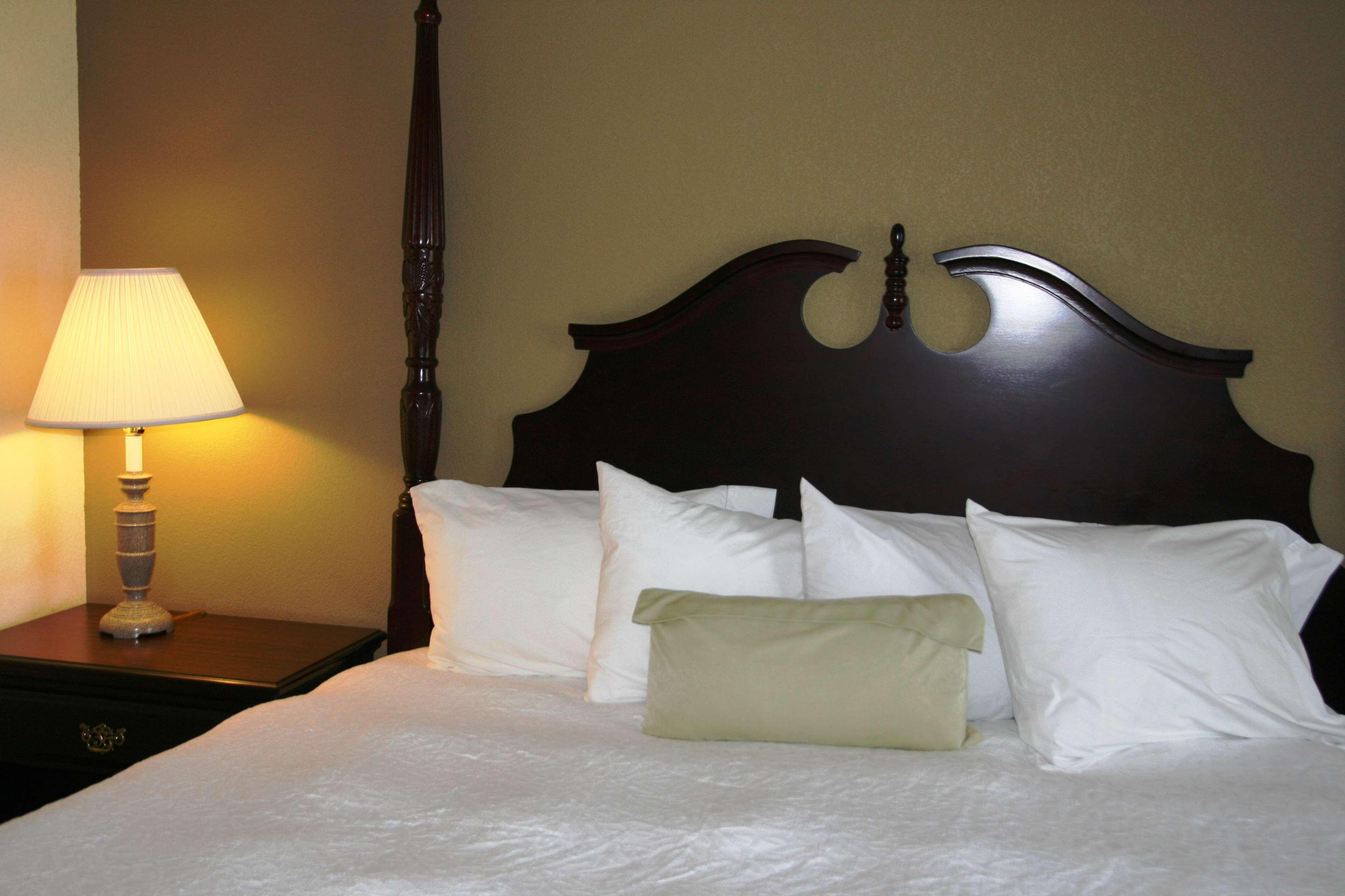 Hampton Inn Кантон Стая снимка