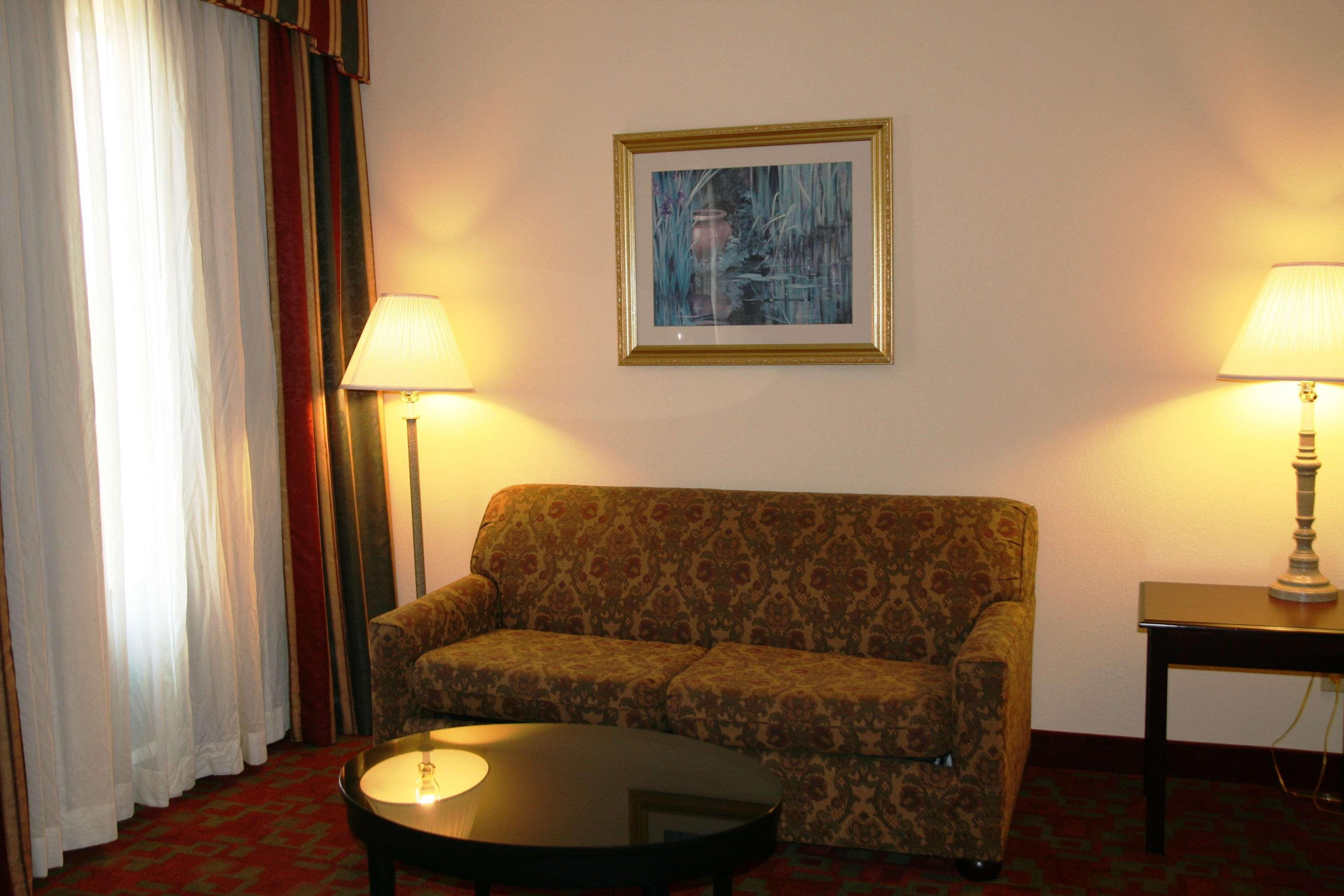 Hampton Inn Кантон Стая снимка