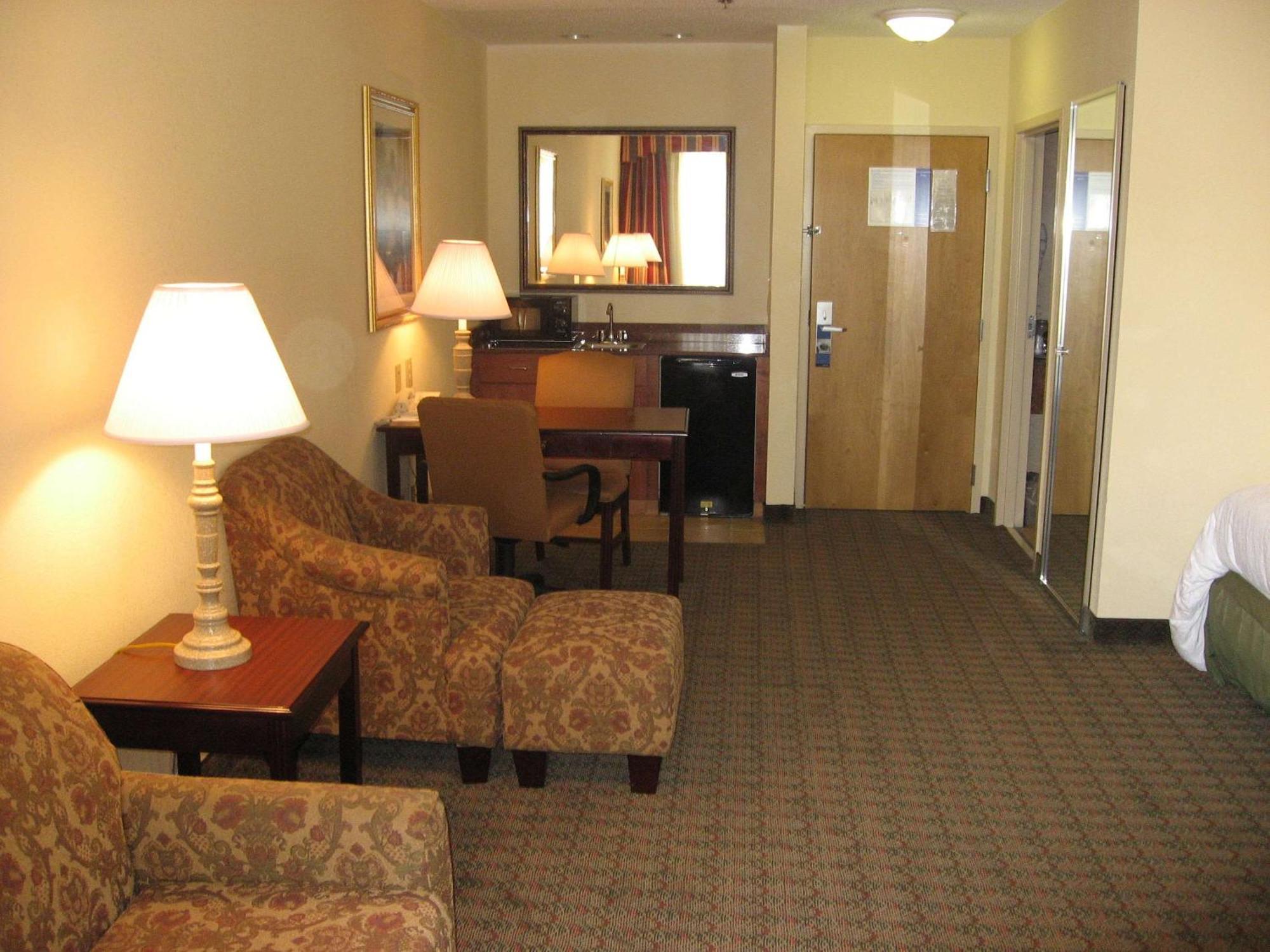 Hampton Inn Кантон Екстериор снимка