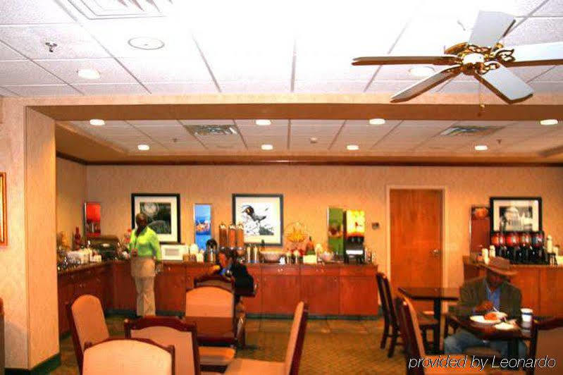 Hampton Inn Кантон Екстериор снимка
